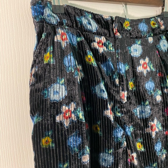 ETT:TWA floral velvet pants sz- XXS Anthropologie - Picture 3 of 6